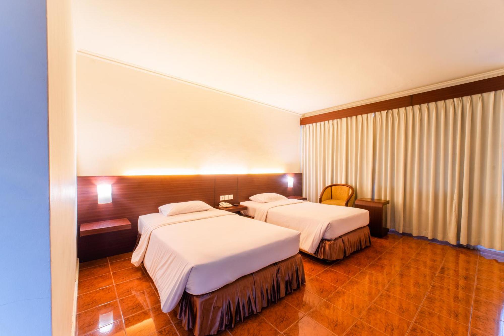 Adika Hotel Bahtera Klandasan Kecil Dış mekan fotoğraf